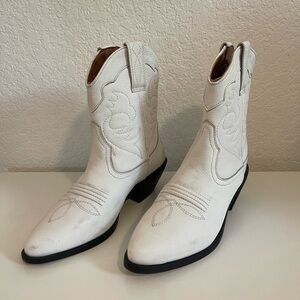 Urban Outfitters White Western Heeled Ankle Boots
